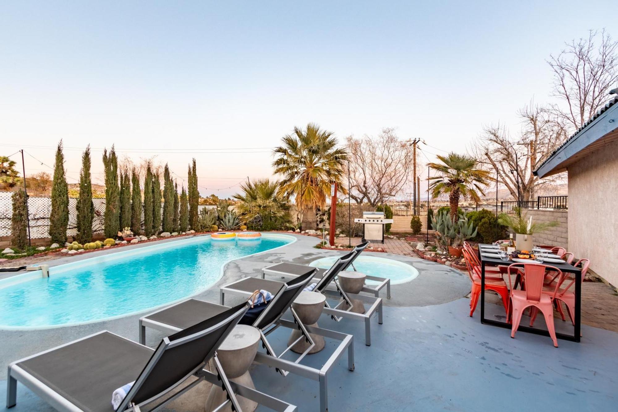 Archie By Avantstay Desert Retreat W Courtyard Edge Of Joshua Tree Юка Вали Екстериор снимка
